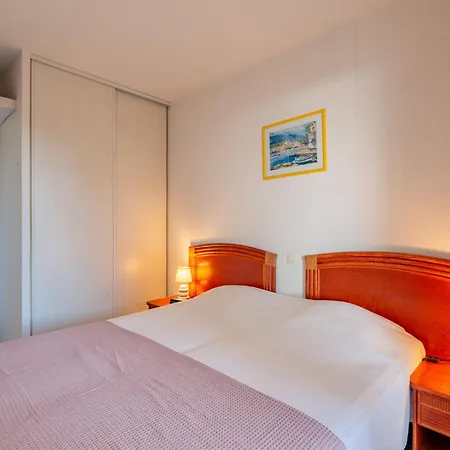 Apartment Les Calanques Du Parc-4 By Interhome Saint Aygulf