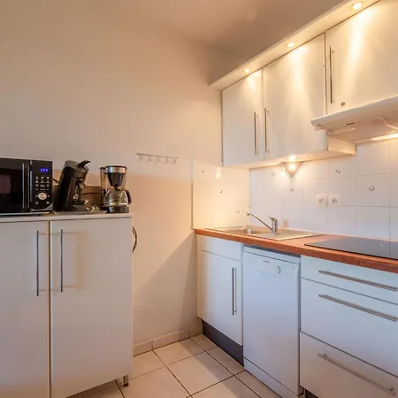 Apartment Les Calanques Du Parc-4 By Interhome