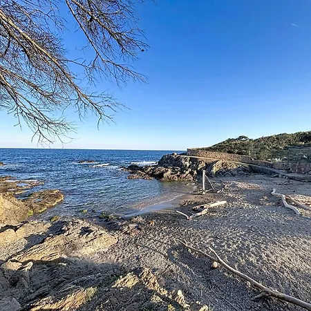Apartment Les Calanques Du Parc-4 By Interhome